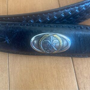 Men’s Size 42 Black Saddle Leather Belt with Silver and Gold Golf Clubs Emblem